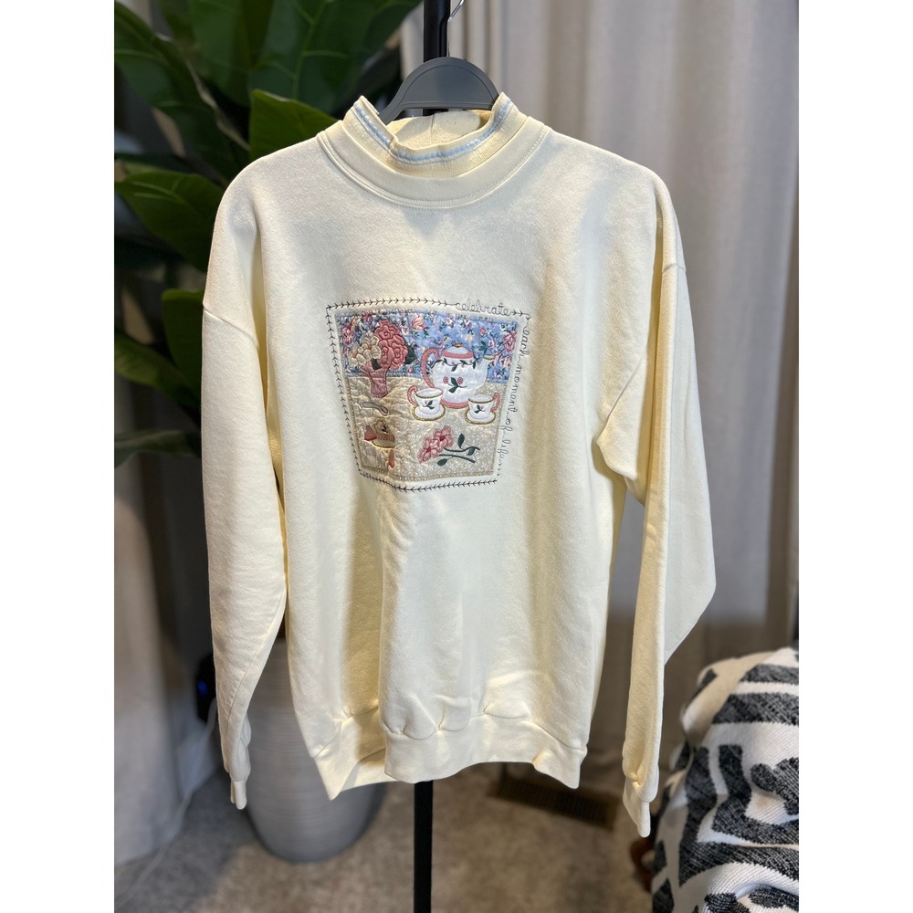 Valorie's Folk Art Applique Vintage Cream Tea Party Embroidered Sweatshirt L